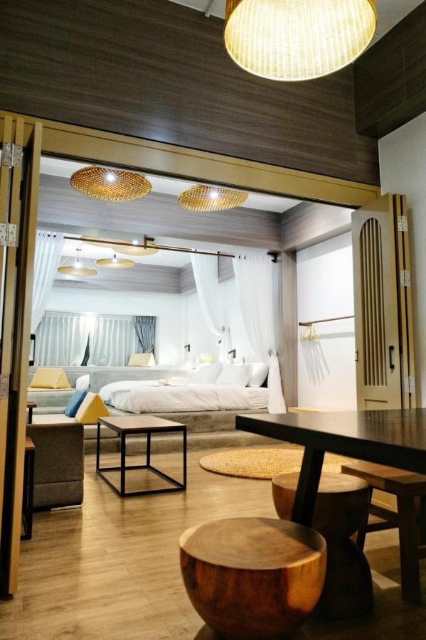 Krung Boutique Hotel Бангкок Экстерьер фото