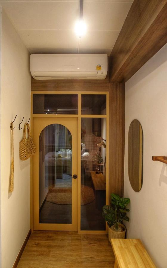 Krung Boutique Hotel Бангкок Экстерьер фото