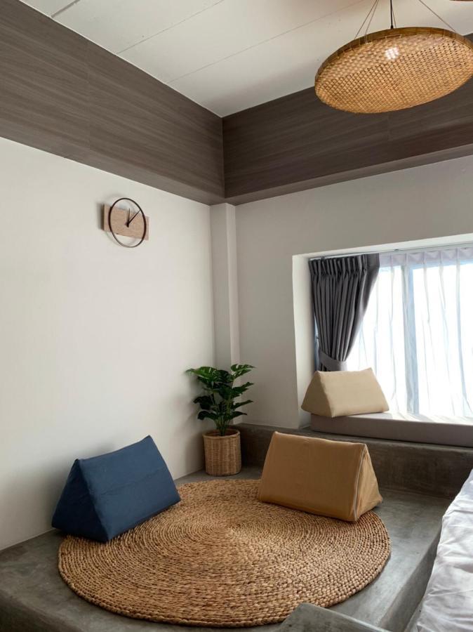 Krung Boutique Hotel Бангкок Экстерьер фото