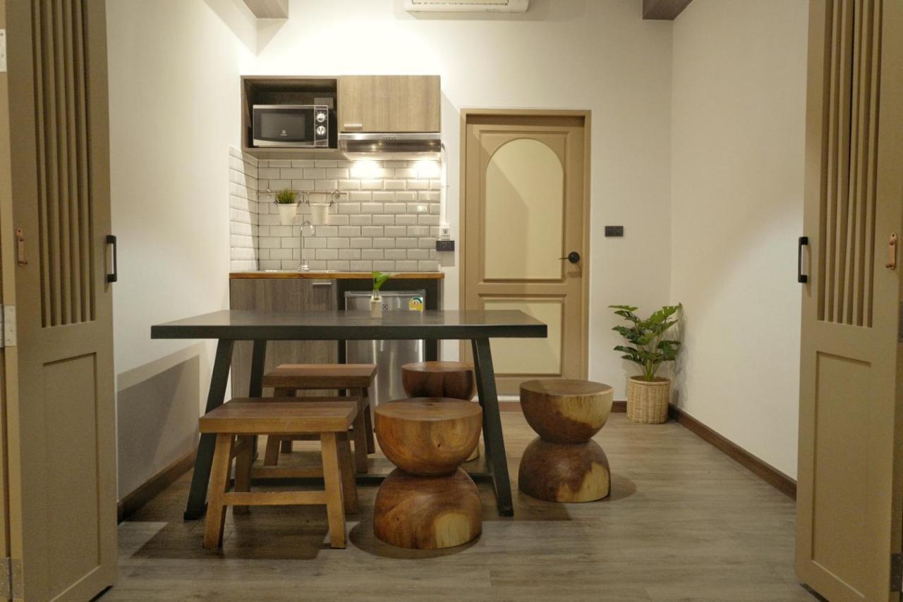 Krung Boutique Hotel Бангкок Экстерьер фото